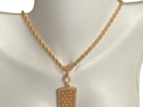 Zirkon Taşlı Kolye